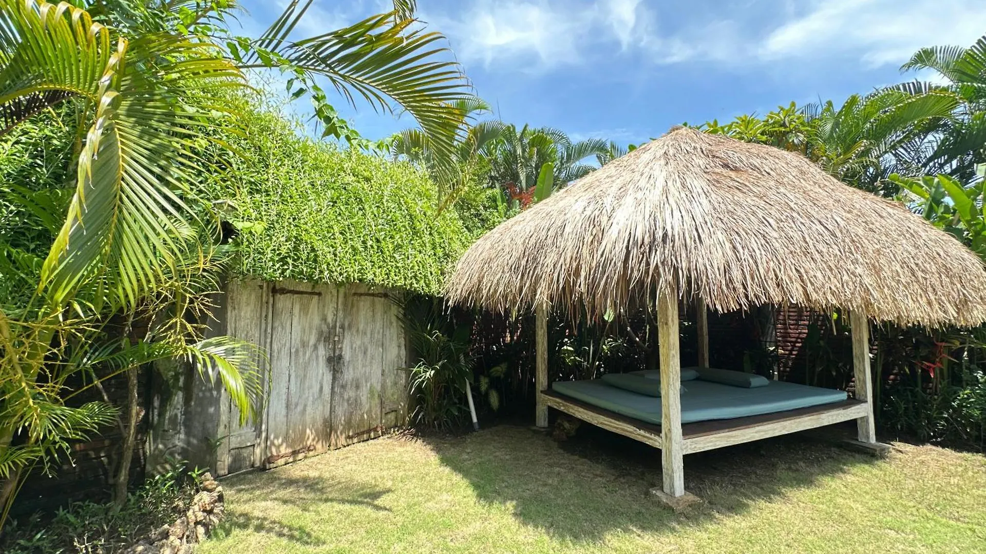 Villa Blue Damai - 2 Bedrooms Bingin Uluwatu  Indonesia